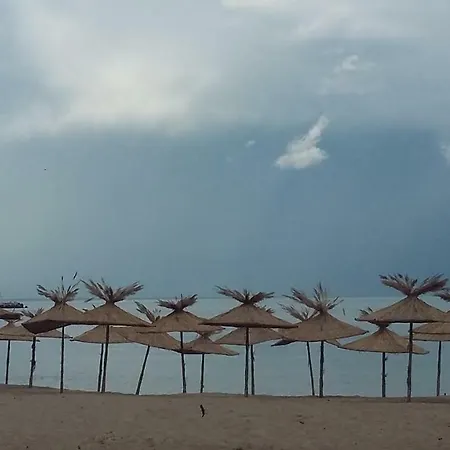 아파트 The Captain Be My Guests! By Rv 바르나